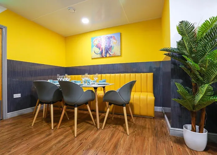A102 Cheery Bright Loft
